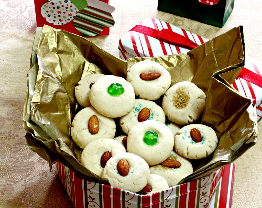 christmas almond cookies 1